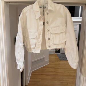 Zara Women's Off-White Cropped Jean Jacket